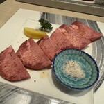 焼き肉 ホルモン まる金 - 
