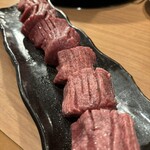 焼肉処 かわ牛 - 