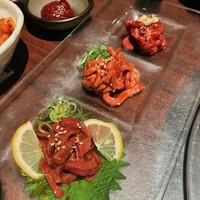 肉匠 牛虎 西中島店 - 