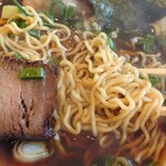 競艇らーめん うをとよ - 細い卵縮れ麺