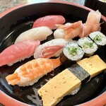 しほう田 - にぎり鮨ランチ … ¥1,300円（税込）