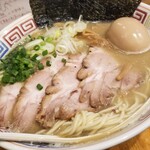 塩そば専門店 桑ばら - 鴨脂とうるめの塩