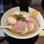 しょっつる塩らー麺 SHIBATA - しょっつる塩らー麺＋豚チャー３枚＋味玉