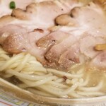 塩そば専門店 桑ばら - 鴨脂とうるめの塩