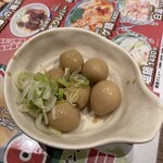 伝串 新時代 - うずら玉子の醤油漬け275円