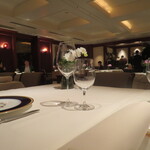 アピシウス - 内観