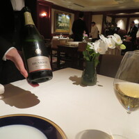 アピシウス - シャンパン（アンリオ）