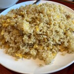 満洲園 - ランチメニュー：麺飯類のチャーハン、ちょっと味が薄かった、もっと塩っ気があってもよい。