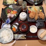 お食事処 楽 - カキとヒレかつの刺身御膳　¥2,178-