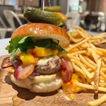 J.S. BURGERS CAFE 名古屋mozo店 - 