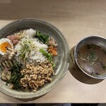 231164080 - カレーリーフ香る魚介出汁カレー