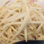 蒙古タンメン中本 - 冷たくしめられた麺アップ