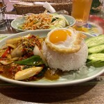 タイの食卓 クルン・サイアム - 