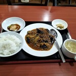 四川食府 - マーボーナス定食