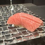 赤坂 鮨大谷 - 塩釜の鮪大トロ　長崎の藻塩