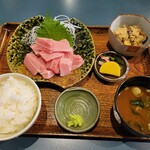 まぐろ亭 - 本鮪切り落とし定食　1100円