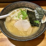 麺屋 武一 - 濃厚鶏骨醤油そば ¥950