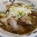 長八 - チャーシューがデカい