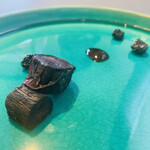 プレゼンテ スギ - ⑯ 紫人参の9-10時間加熱焼き芋風、発酵ブルーベリーとエスプレッソのソース、発酵ブルーベリーの赤ワイン風味添え