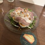 パスタ食堂 アントロワ - シーザーサラダ