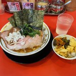 横浜家系ラーメン 裏大輝家 - 