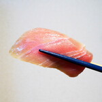 いざなみ - 見るからに脂が乗った中トロ♪ 電器店のテイクアウトで、このクオリティの寿司がいただけるとは