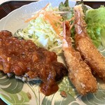 カナール - 料理写真:ハーフハーフ定食(ハンバーグとエビフライ)