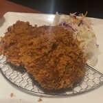 ニユートーキヨー ビヤレストラン - ビーフメンチカツ
