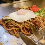 Honkaku Hiroshima Okonomiyaki Tanimoto - 