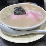 中洲 川端 きりん - どんぶりに並々のスープ