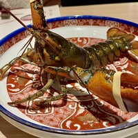 隠れ家鉄板おぶ - オマール海老　この子を焼いてもらいます