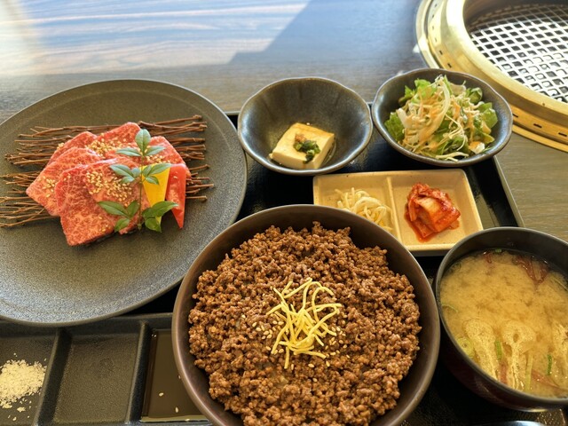 Yakiniku Bishokutei Iwaya