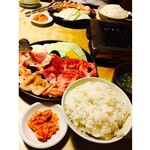 焼肉の明治屋 - 