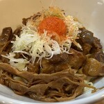 RAMEN ガモウスマイル - どて焼きまぜそば