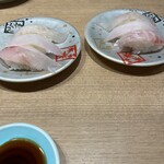 回転寿司 鮮 - 白身三貫