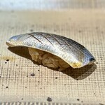 鮨 西崎 - ■小肌
      旨味しっかり。