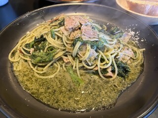 力パスタ - ほうれん草とベーコンのジェノベーゼ