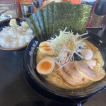 横浜家系ラーメン 有楽家 - 