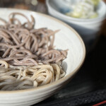 そば切 雨耕庵 - 2色にしました。田舎は細い方。この二つ食べ比べがかなり楽しい。