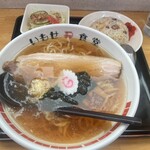 いもせ食堂 - 半チャンラーメンセット