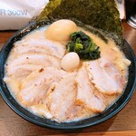 濃厚豚骨ラーメン 濱虎家 - 