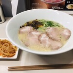 男鹿塩ラーメン おがや - 