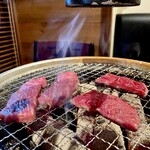Sumibiyakiniku Takumi - 炭火焼肉がお昼から楽しめる！