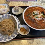 志峰飯店 - 