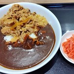 吉野家 - 肉だく牛黒カレー