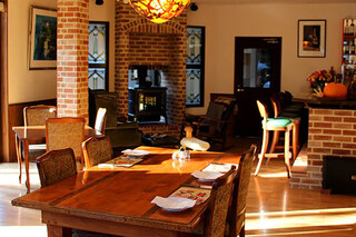 ALBERT'S British Dining - 