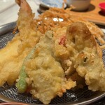 Tenpura To Wain Budounohana - 牡蠣天ぷら定食