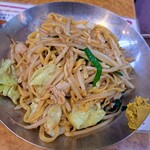 石狩亭 - 上海ヤキソバでしょうか、相方が絶賛していました