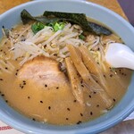 石狩亭 - やめときゃいいのにトドメの味噌ラーメン