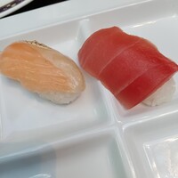 リュクス ダイニング ハプナ - マグロ＆炙りサーモン